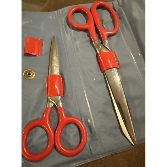 The Unbranded Brand Other - Set Of 2 Vintage Embroidery Scissors In Red Plastic Case